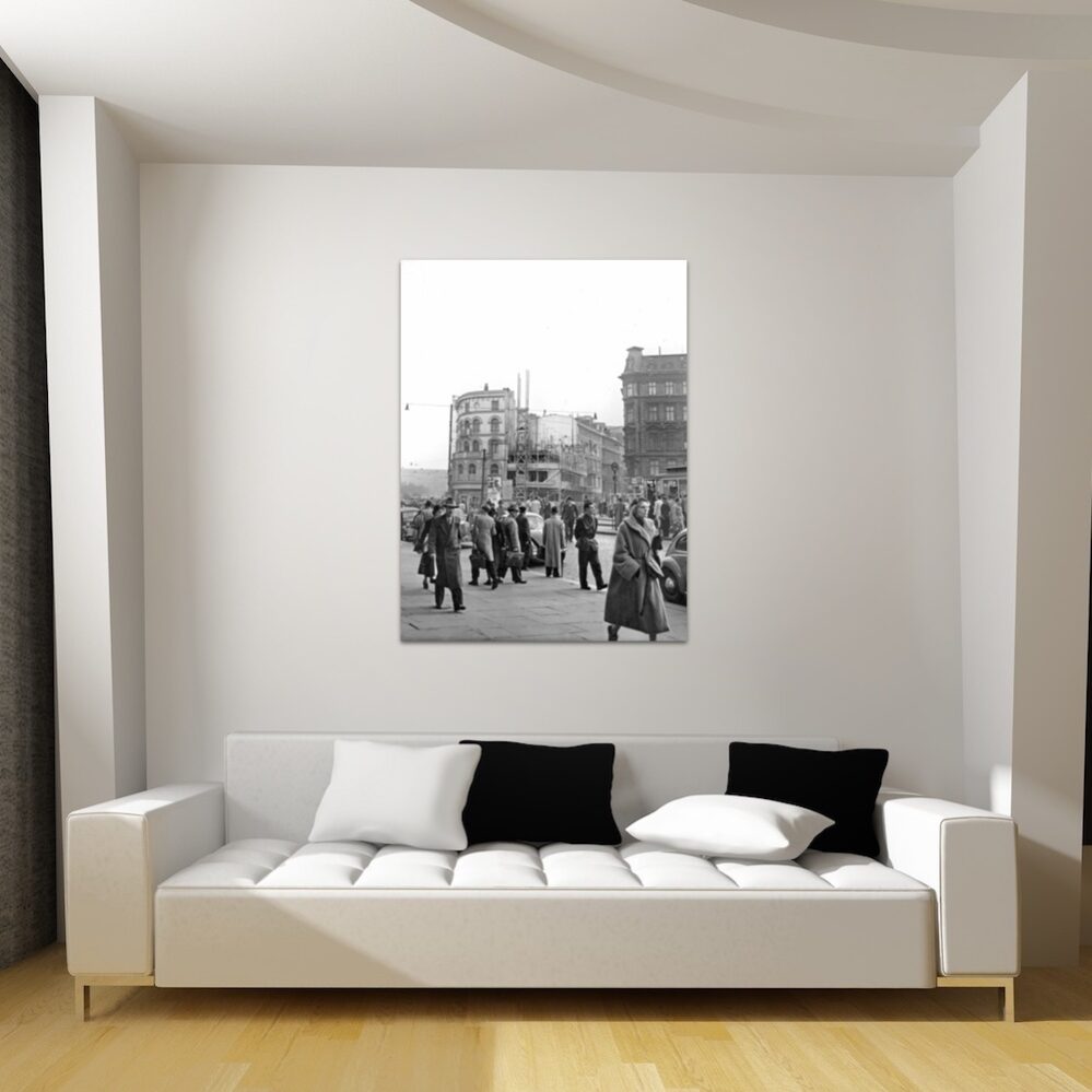 KHN00060_wall1