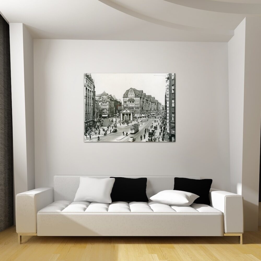 KHN00103_wall1